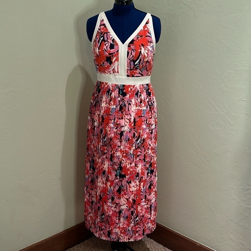 Katherine Kelly Pink Sleeveless Pleated Dress Size 10